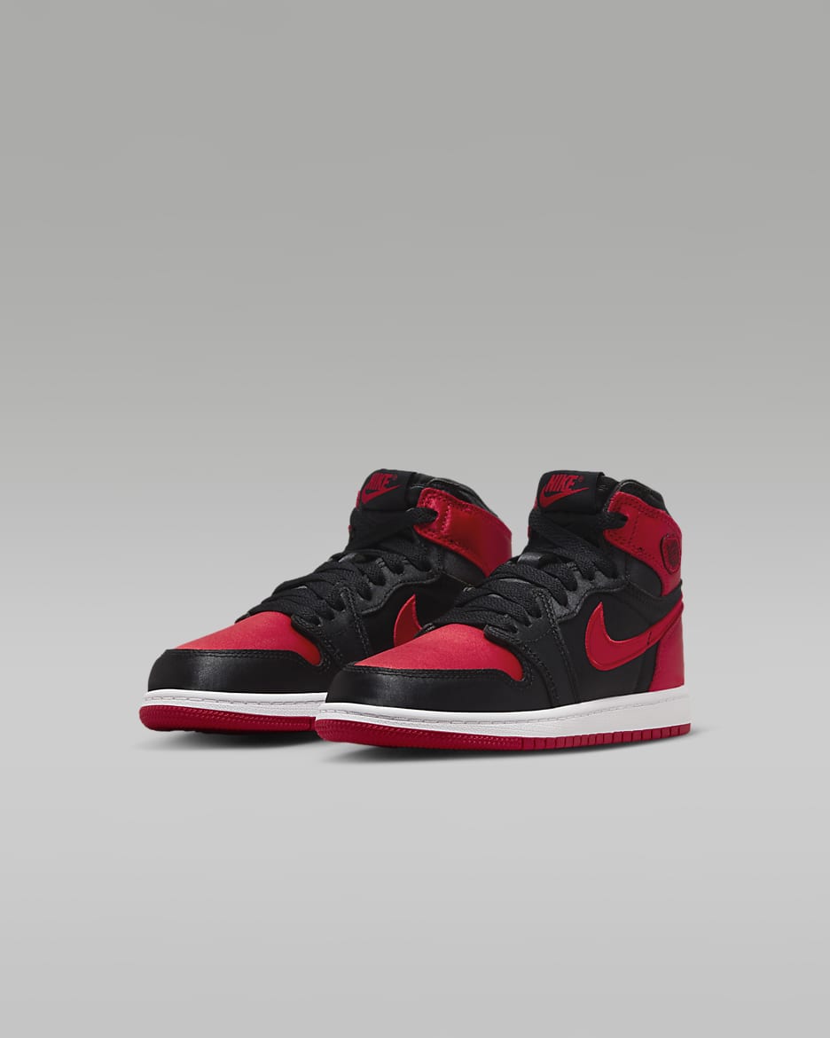 Jordan 1 negro con rojo 2025